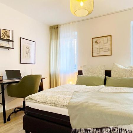 Blossfeld-Apartments Geraeumige Stadtoase Mitten Im Zentrum Mit 3 Schlafzimmern, Gratis Parkplatz, W-Lan, Netflix Jena Bagian luar foto